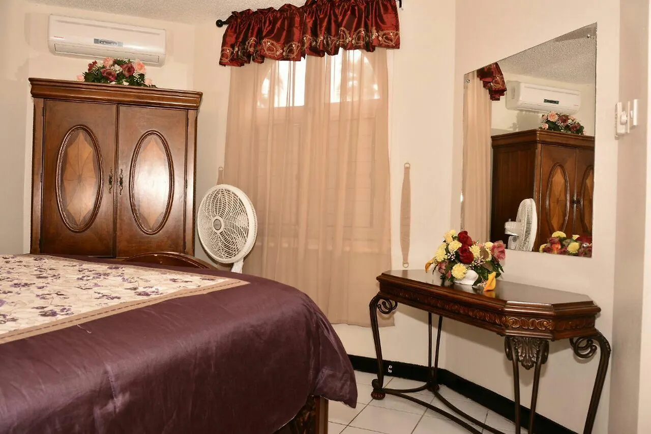 Apartment Tidal Wave Suite At Sandcastles Ocho Rios