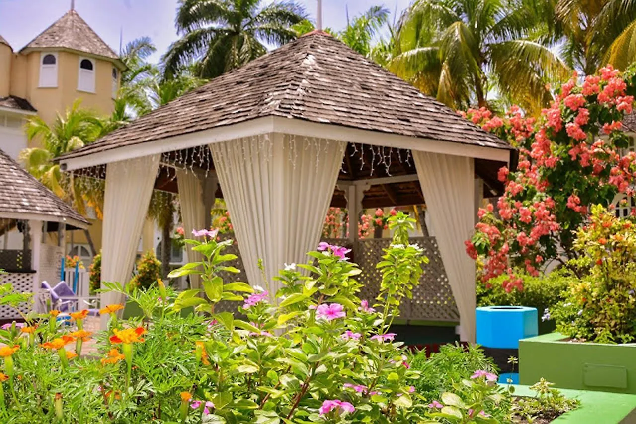 Apartment Tidal Wave Suite At Sandcastles Ocho Rios