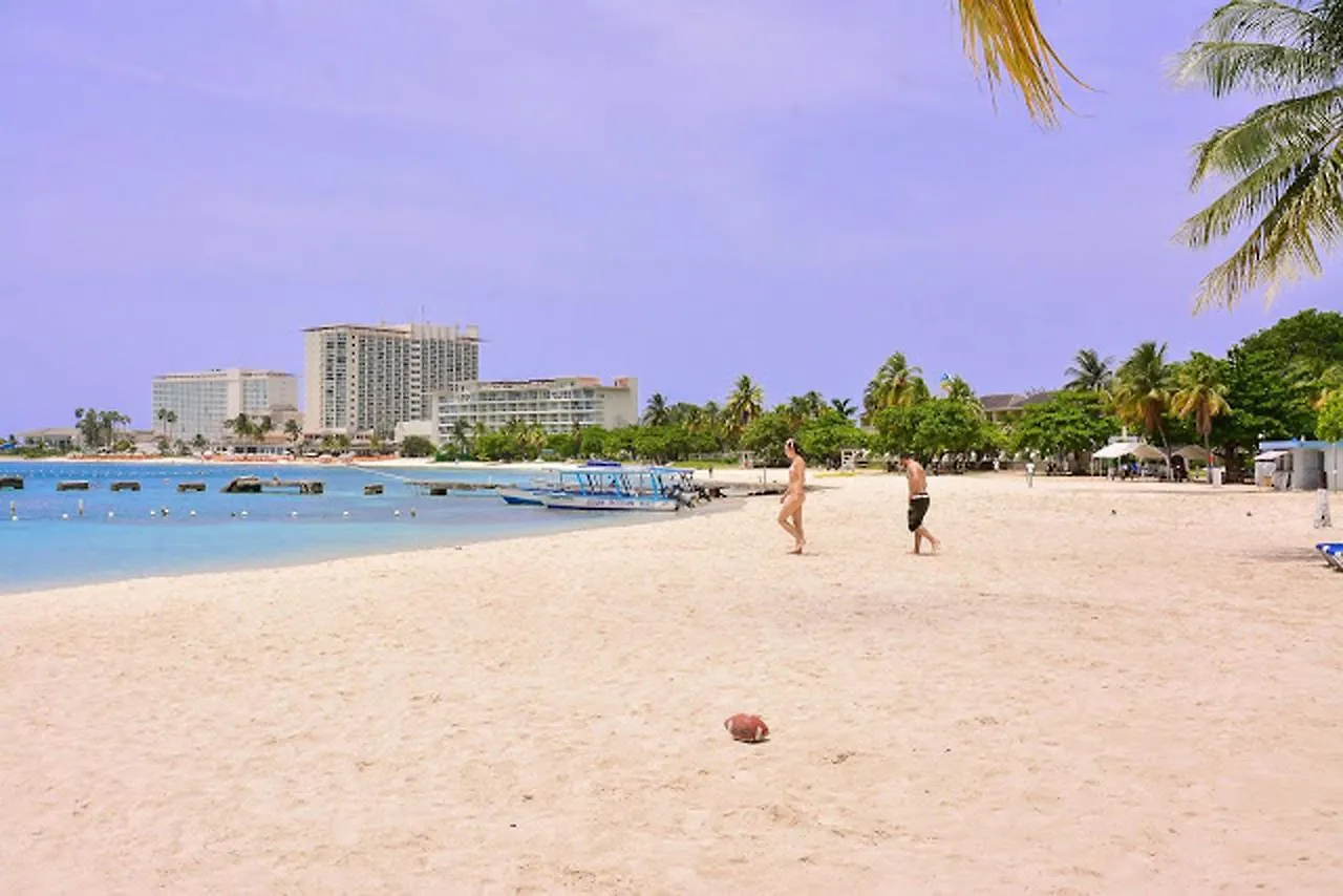 Tidal Wave Suite At Sandcastles Ocho Rios